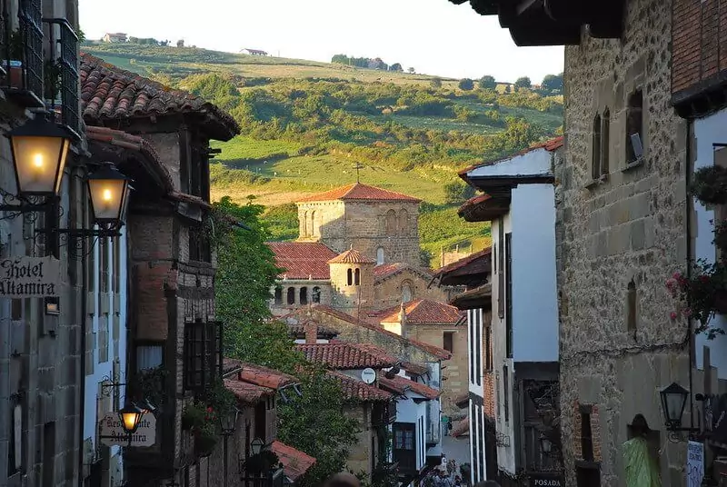 santillana del mar y la colegiata
