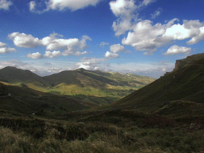 Los Valles Pasiegos En Cantabria 