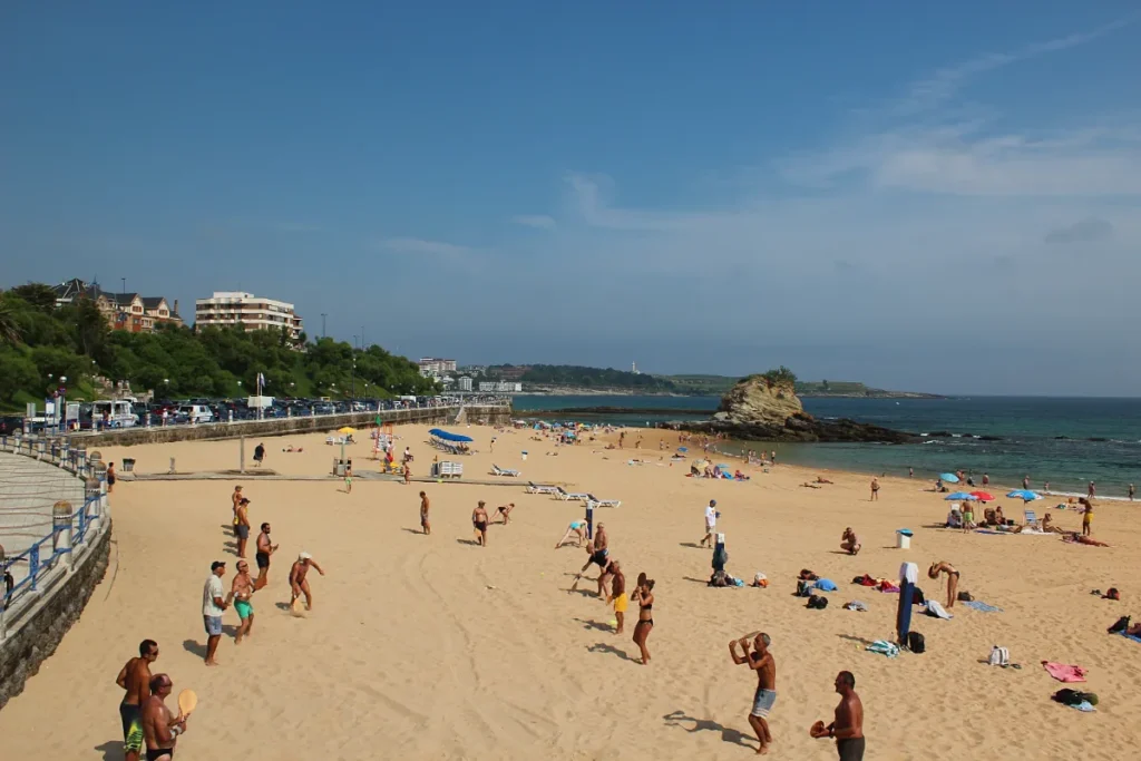 Deportes Tradicionales De Cantabria Bolos Palas 